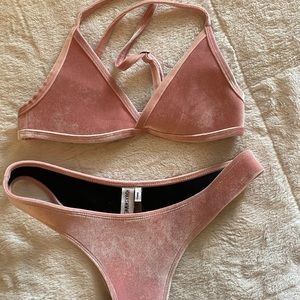 Hoaka velvet bikini